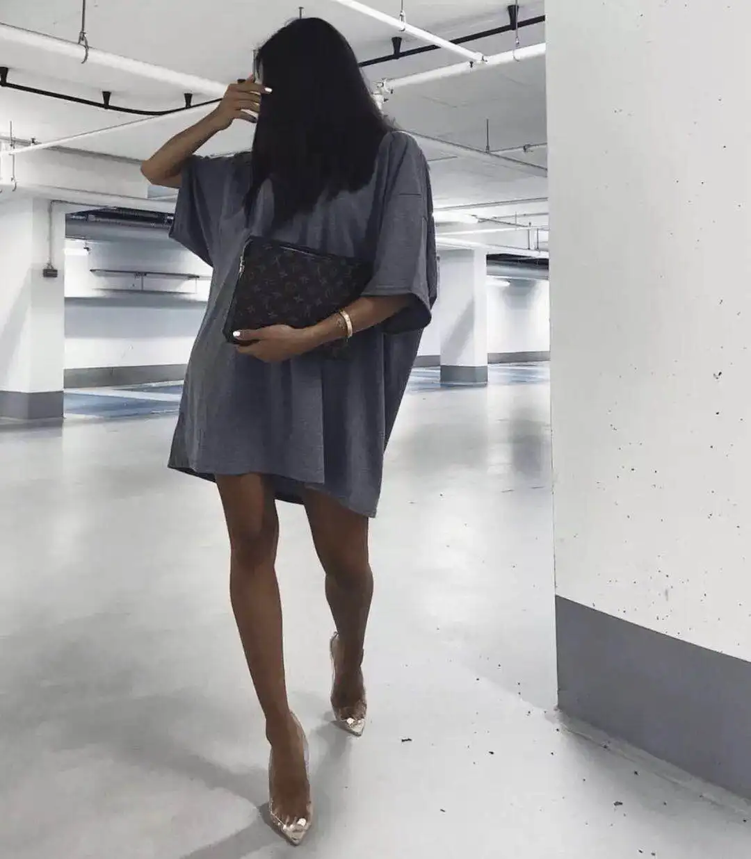   Kardaian Ins Boyfriend Sle Oversize Loose Color redondo Ne ort Sve Top Casal Camiseta de algodão Desgaste de verão