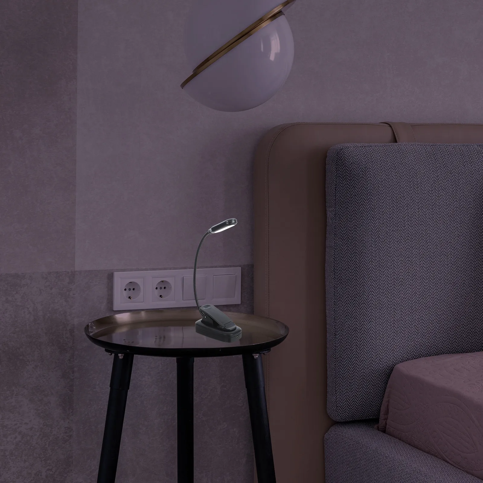 

LED Eye-Caring Reading Lamp with USB Charging Clip Flexible Neck Non-Flickering Light for Study Bedside Office Home Use