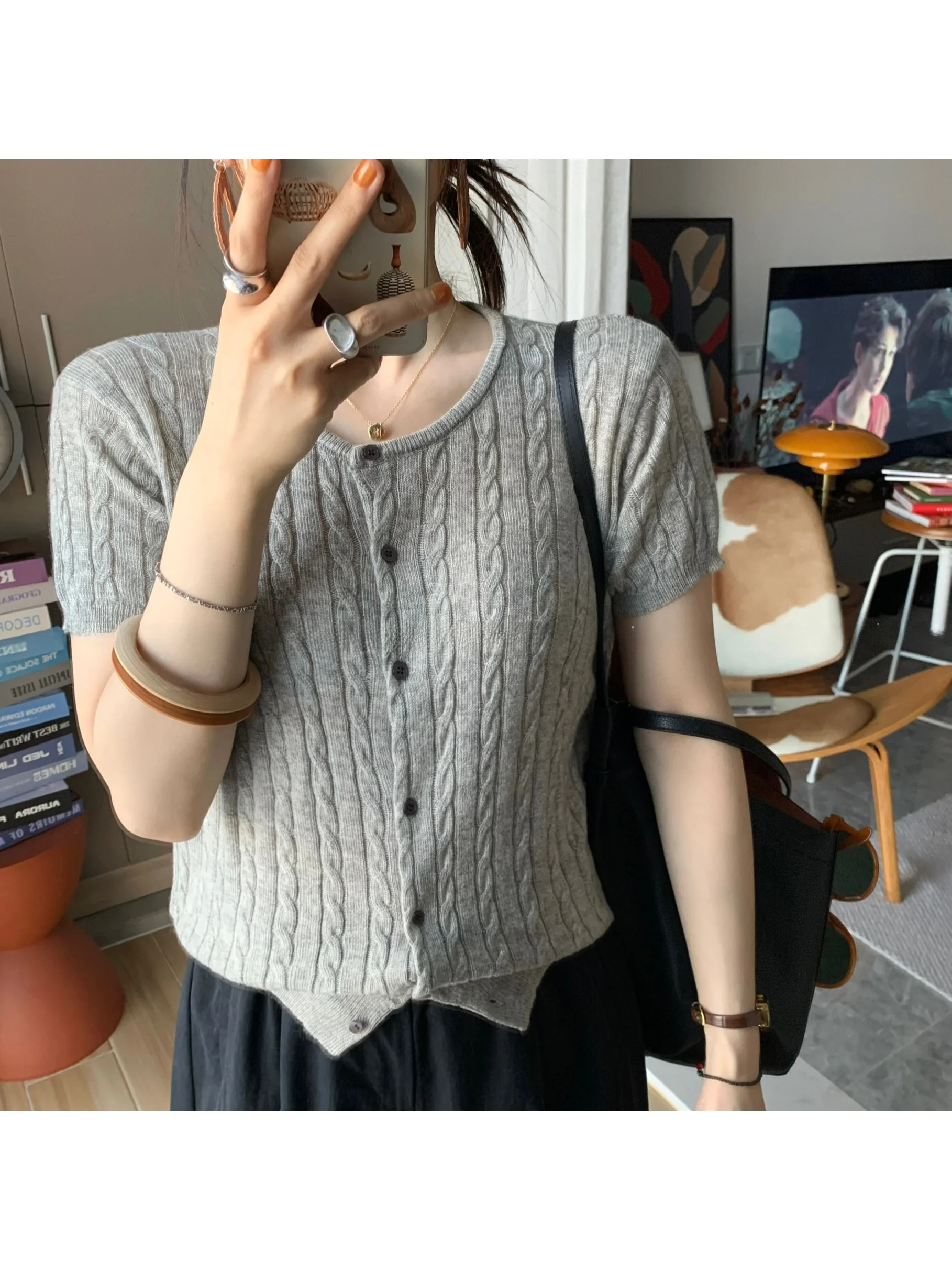 

Miss Bai Ling Lan Spring Korean Sle Knitted ort Sve round Ne Sweater Women's Gentle Top Twisted Flower Pattern