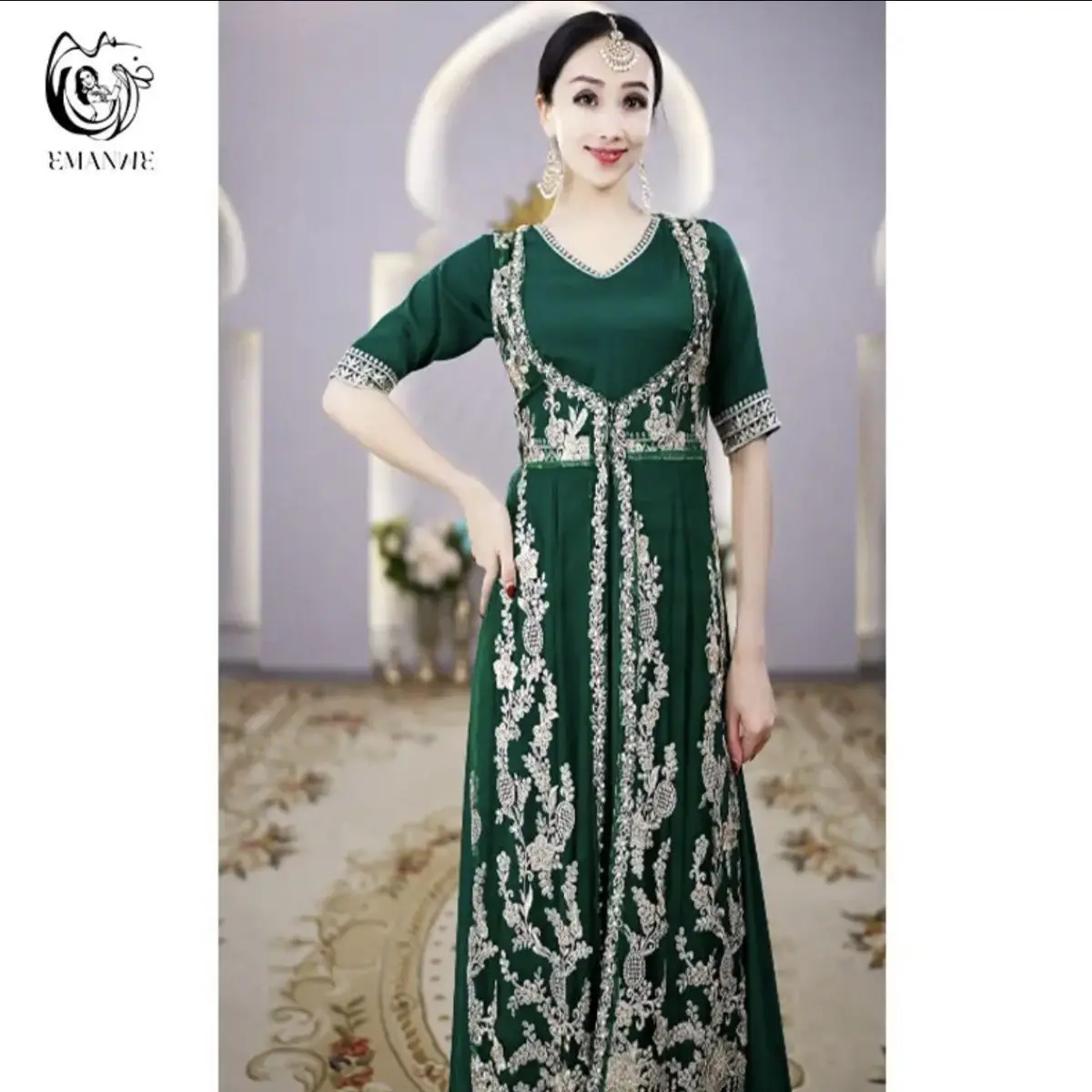 W111 Yiman Exotic Style Xinjiang Dance Square Dance Indian Dance New Style Elegance Embroidery Slim Fit Outfit