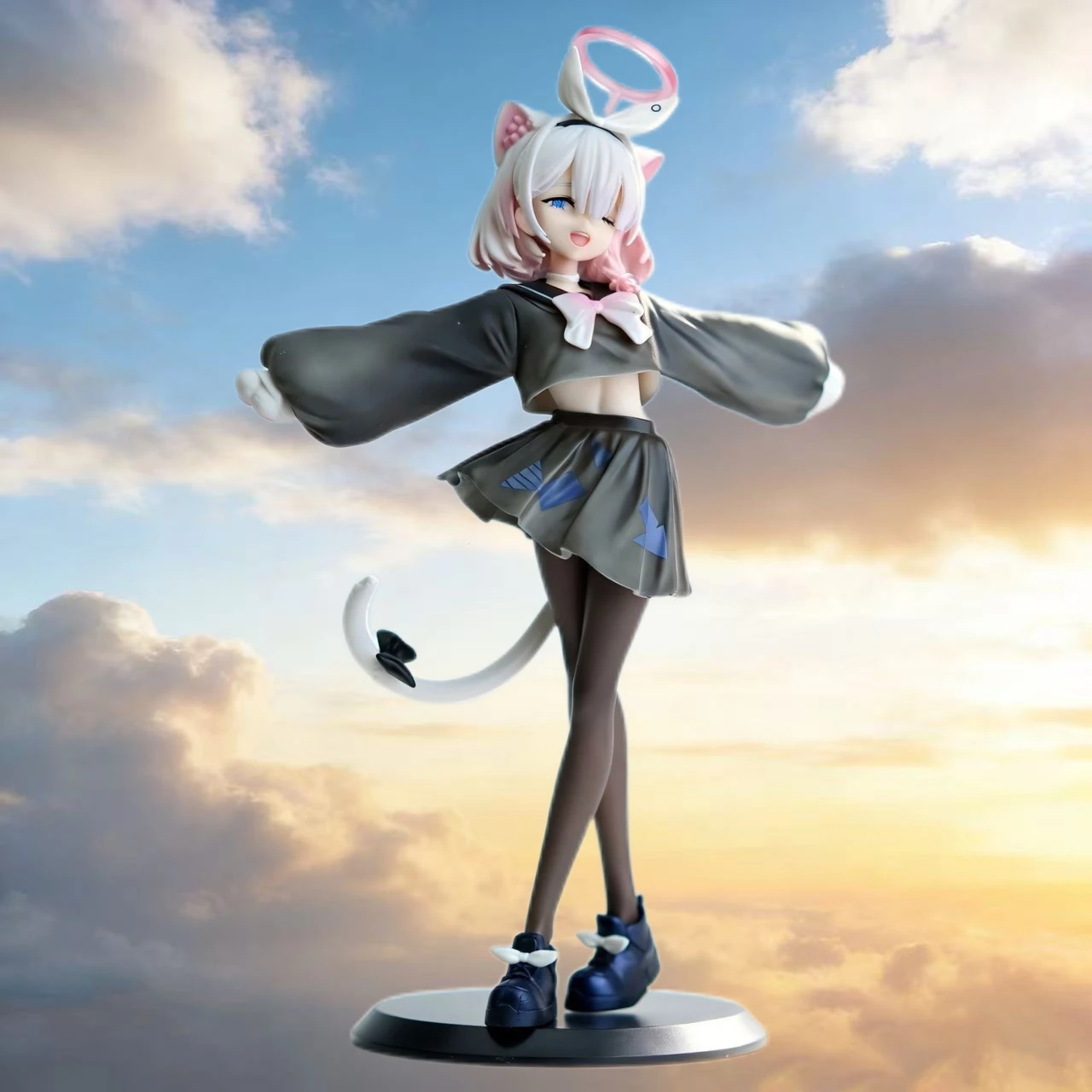23cm/9in Blue Archive Anime Arona Schwarze Katzenohren Ver. Anime Niedliche Sexy Schöne Mädchenfigur PVC Sammlermodell Puppe Spielzeug Geschenk