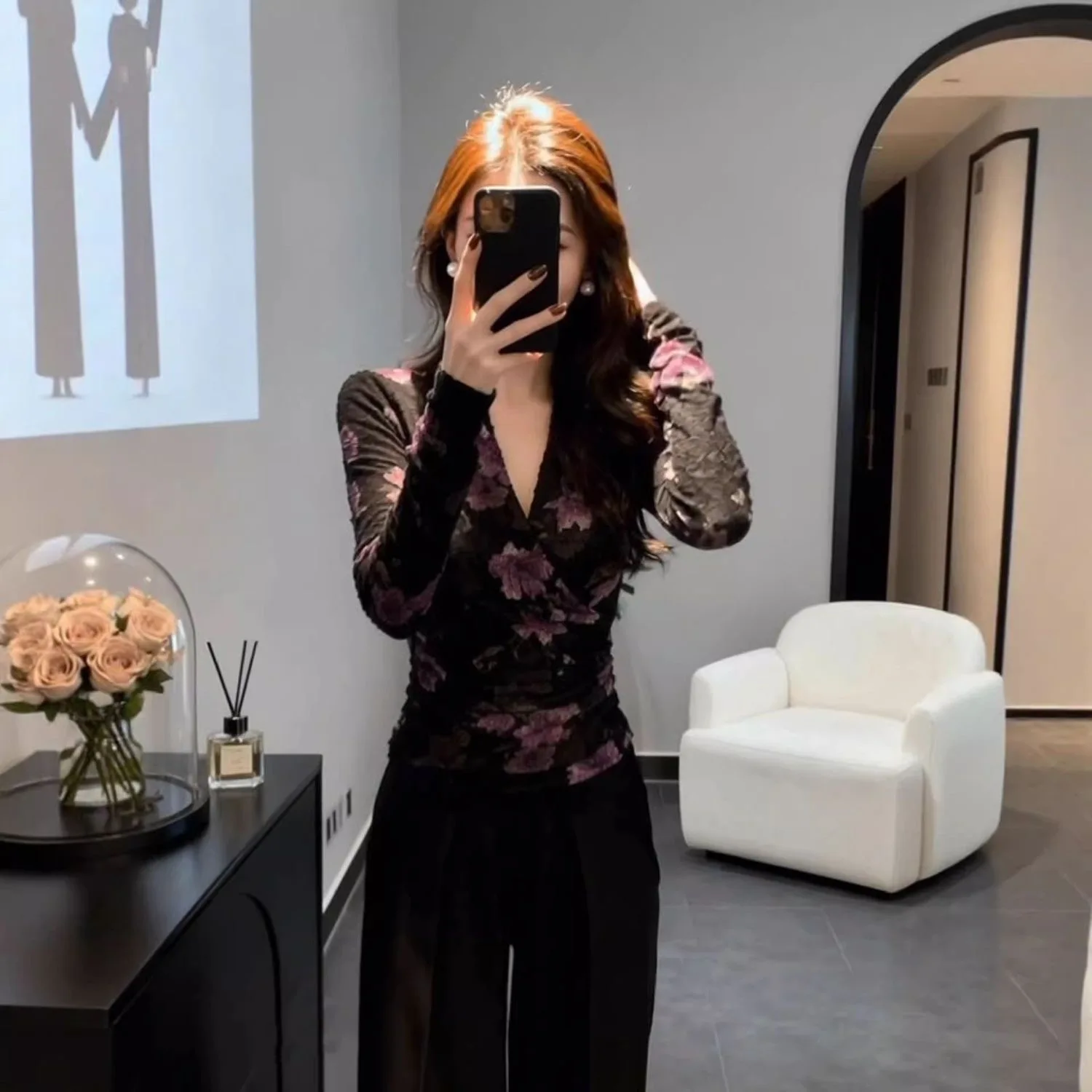 

Женская приталенная футболка с длинным рукавом и V-образным вырезом, с цветочным принтом, базовый слой, премиум-качество, новинка весенней коллекции, для повседневного стиля