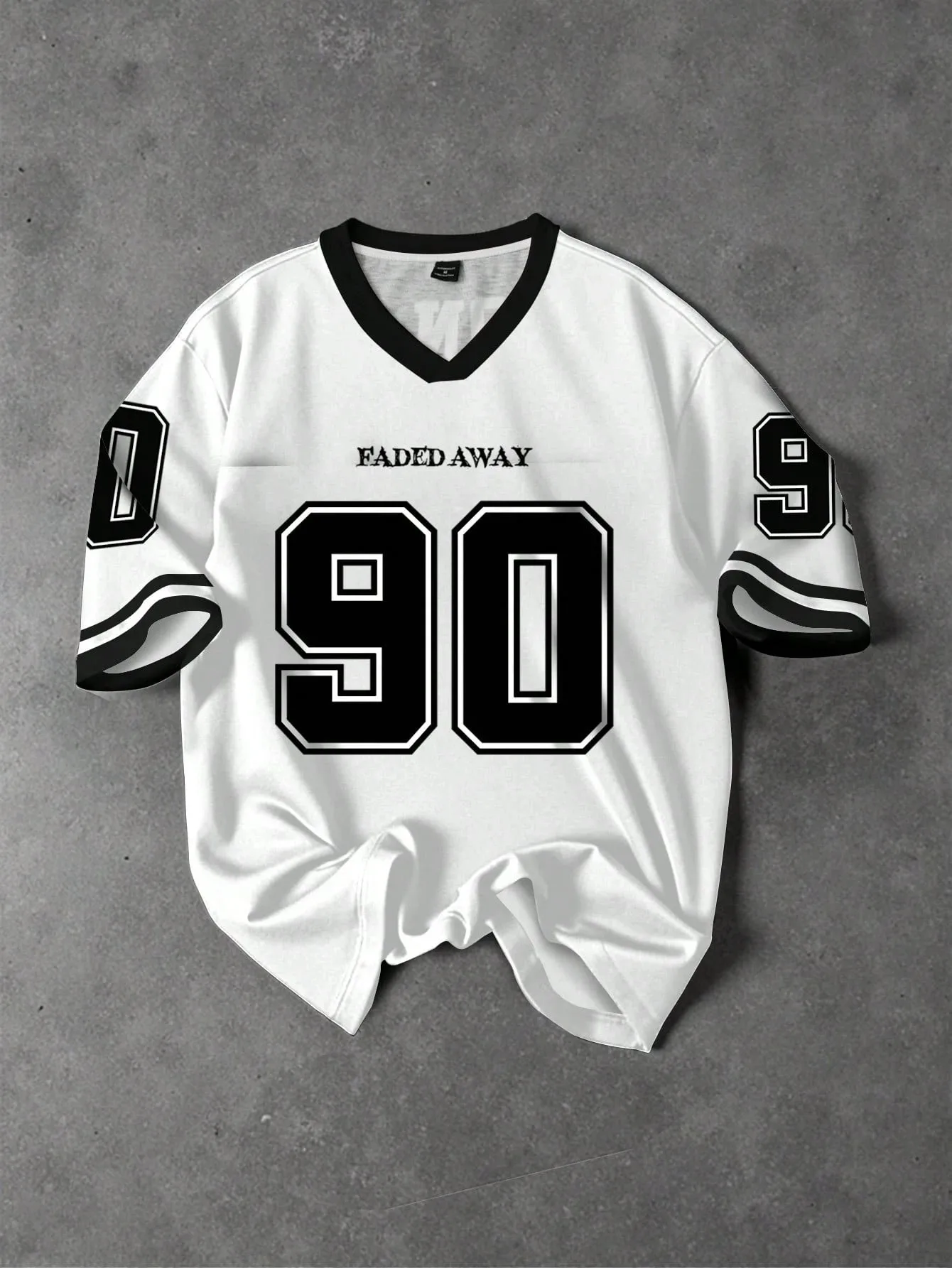 

The 2025 summer new men's T-shirt features street fashion casual comfort breathability and 3D digital pattern printing