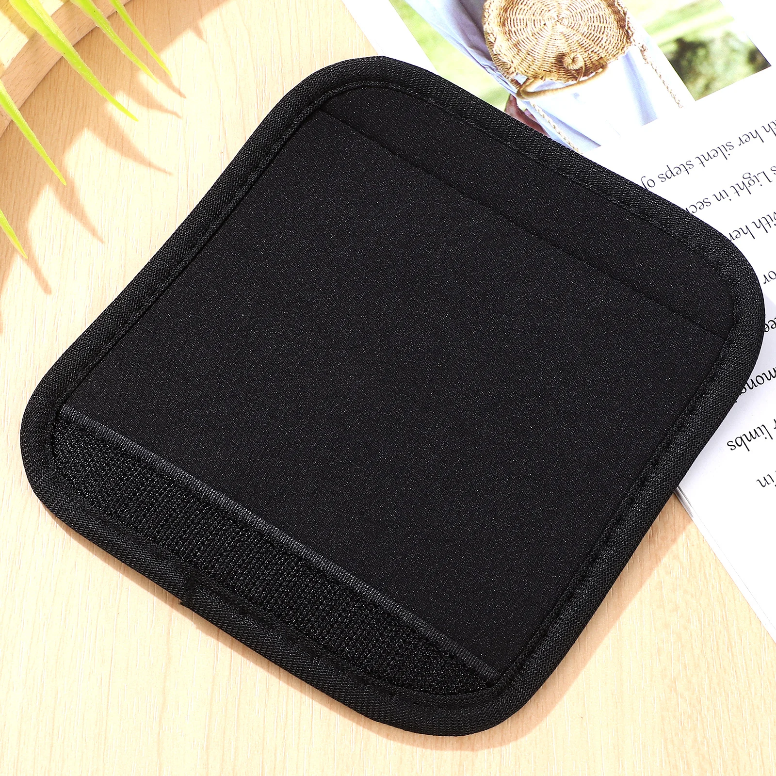 

Suitcase Handle Wrap Neoprene Grip Sleeve Luggage Handle Cover for Heavy Suitcase Protective Handbag Wrap Shoulder Strap Sleeves