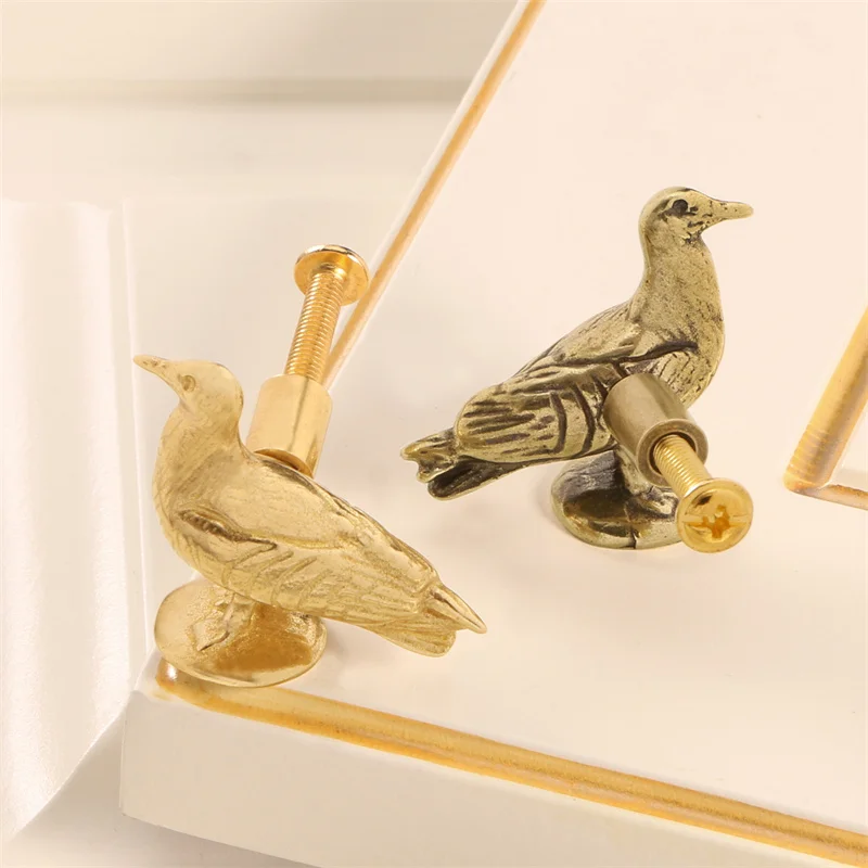 American Animals Pull Handles Brass Pigeon Cabinet Door Wardrobe Cupbaord Handles Single Hole Drawer Knob Furniture Pulls Decor