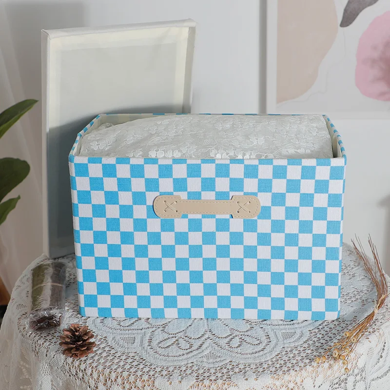 

Fashionable Folding Storage Box