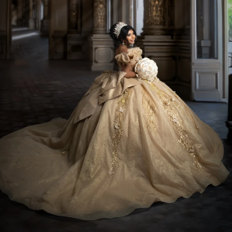 

Champagne Shiny Ball Gown Quinceanera Dresses 2026 Applique Flower Beading Crystal Tull Bow Corset Off Shoulder Sweet 16 Dress