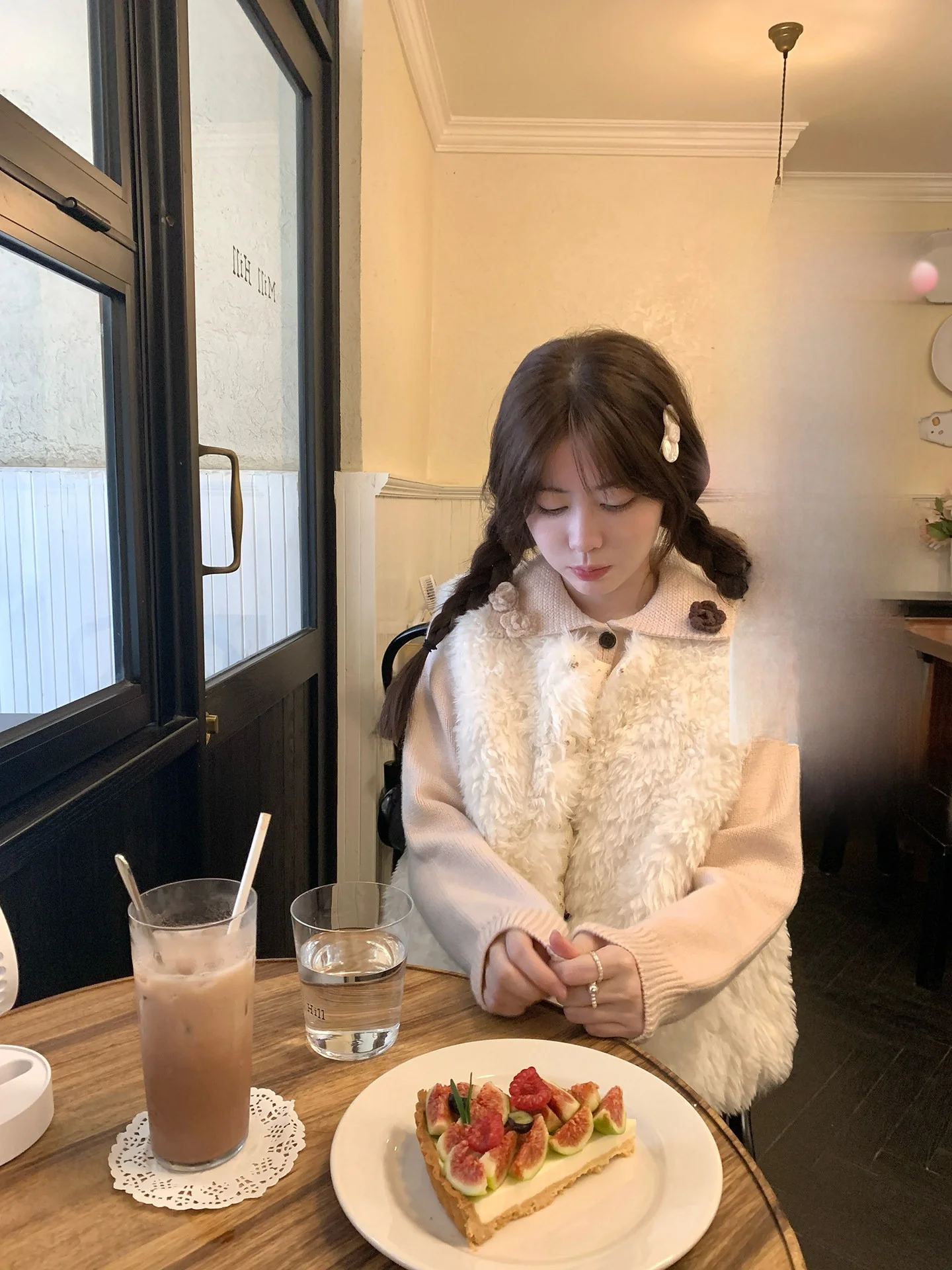 

PtonUmi Double-Sided Wear Floral Patchwork Faux Fur Vest Women's Winter Outerwear Design Commute Sle round Neline