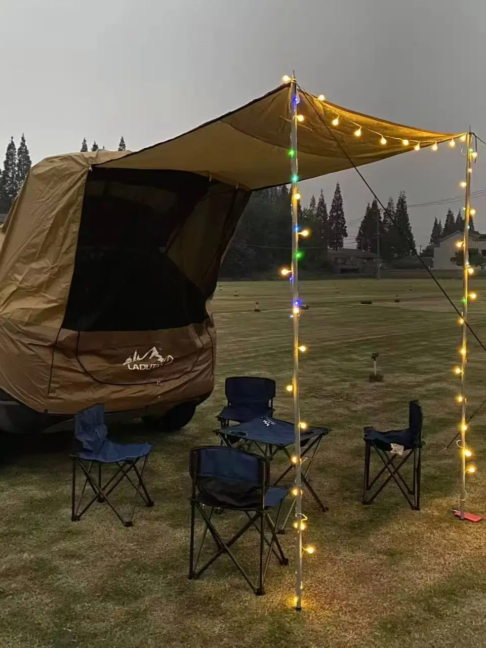 Customizable Self-Driving Tour Car Outdoor Living Roof Travel Tent BBQ Three-Layer Door Car Trunk Extension Camping Vehicle
