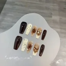 

Warm brown blush smudge