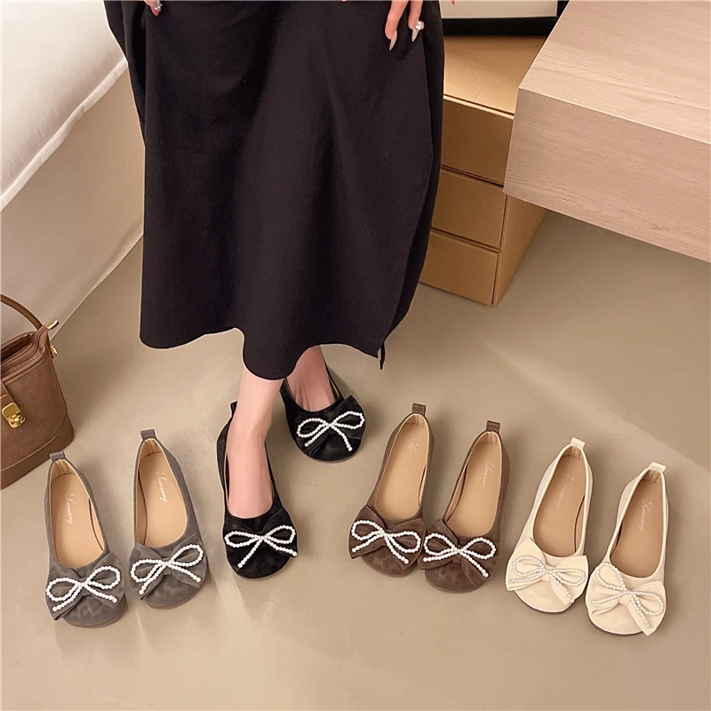 sapatos-femininos-de-camurca-com-laco-de-perola-sola-macia-bico-redondo-sapatos-casuais-para-uso-diario-escritorio-casamento-sapatilhas-de-bale-4-cores