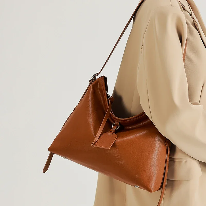 Women's Genuine Cowhide Leather Large Capacity Tote Bag Bucket Ladies Shoulder Bag Crossbody Luxury Brand Bag Female Designer