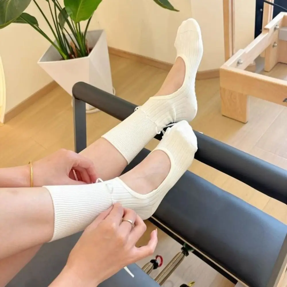 

New Cotton Pilates Socks Breathable Sweat-absorbent Strappy Grip Sock Non-Slip Grip Casual Yoga Socks