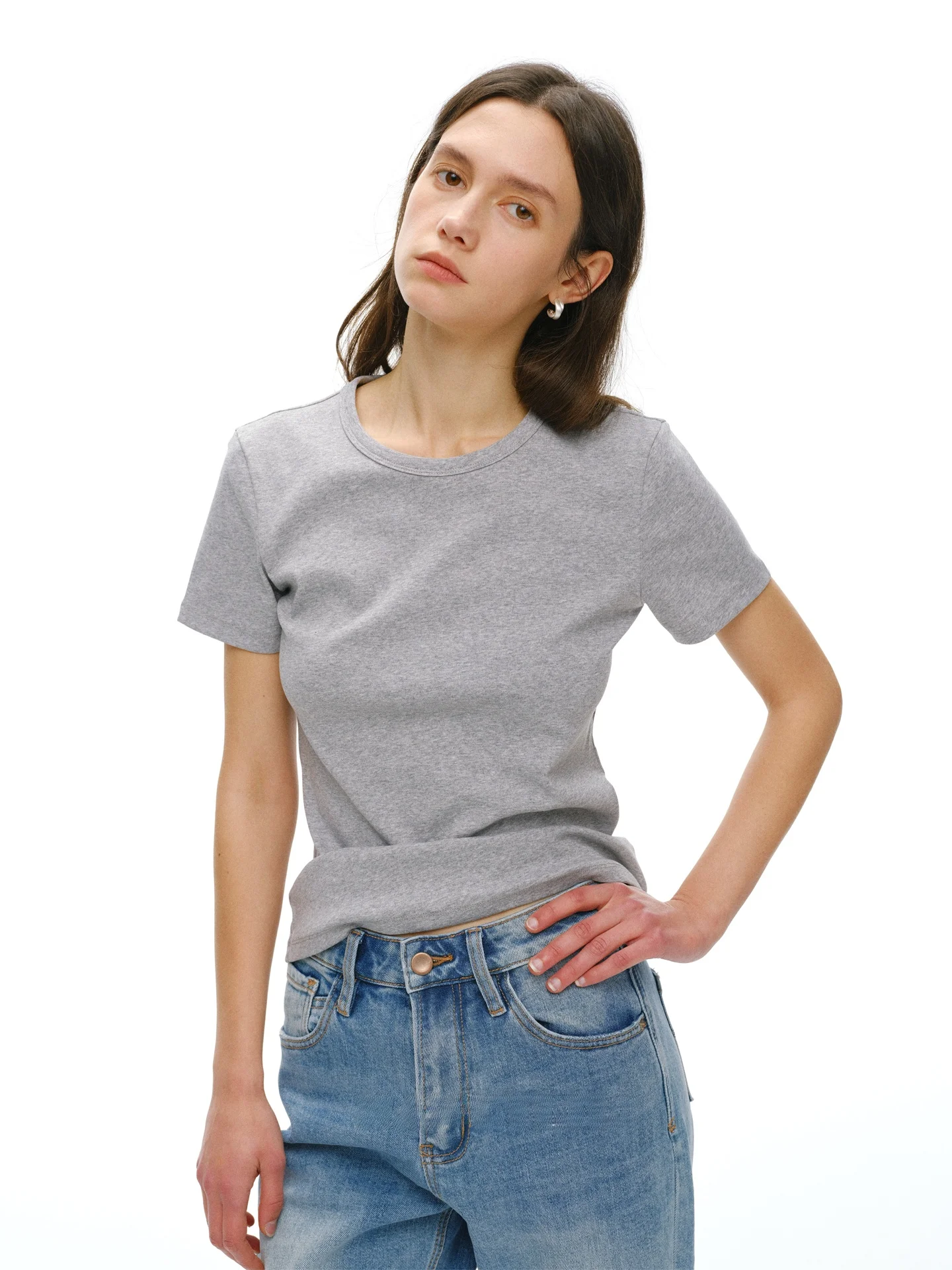 

NANCYLILI Минималистичная женская хлопковая футболка с круглым вырезом и коротким рукавом, приталенная, весна-лето, новинка, однотонная, модная, La...