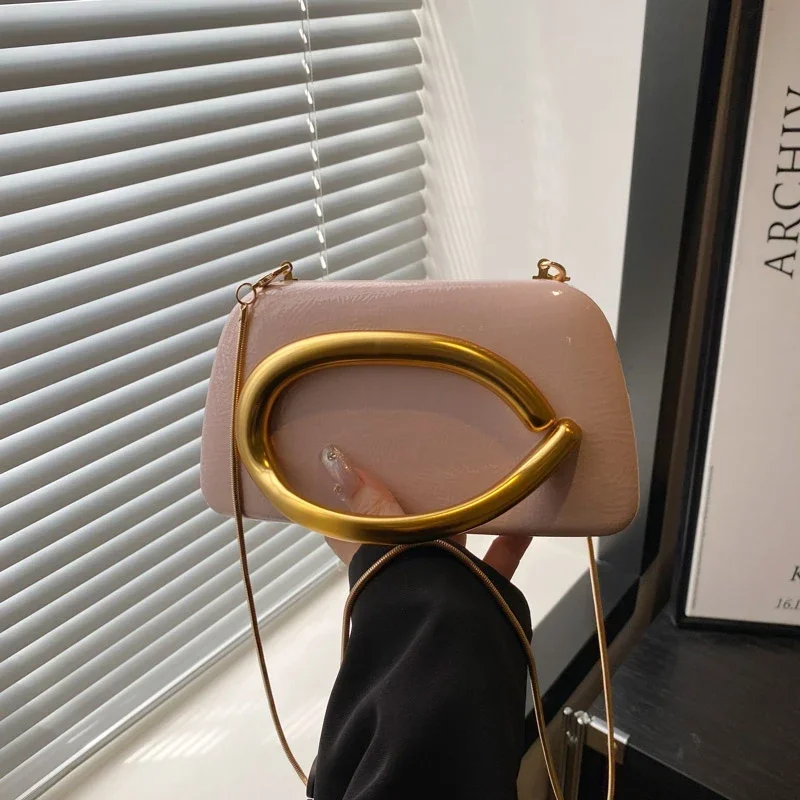 

Elegant Women's Leather Shoulder Bag Luxury Fashion Handbag Classic Designer Crossbody Tote For Daily Elegant Look