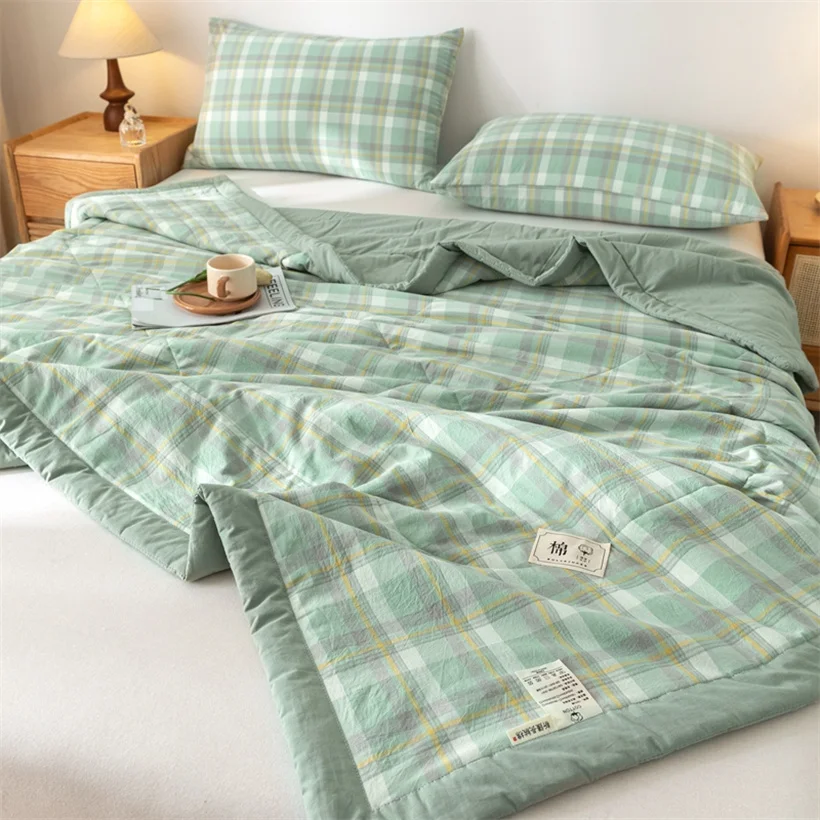 A-Class Cotton Quilt with Simple and Elegant Countryside Style Cool In Summer and Autumn Soft and Skin Friendly Gift Blanket