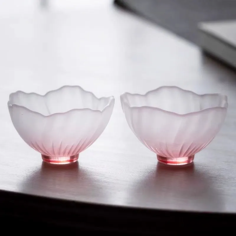 Japanese style pink heat-resistant glass covered bowl, master cup, tea making cup, frosted tea tasting cup, flower tea cup view 4