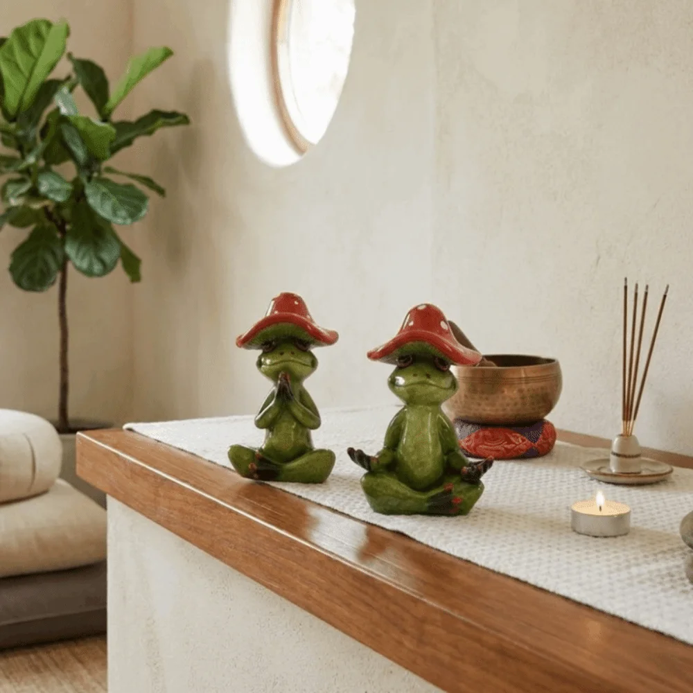 Patio Lawn Yard Cartoon Yoga Frog Figurine Handmade Cute Mushroom Frog Statue Resin Resin Garden Decor Office Desktop