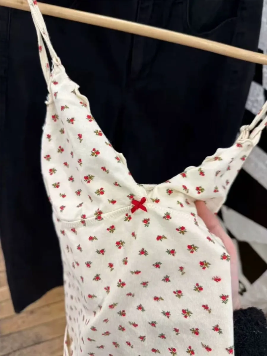 ارتفع الأزهار الفطريات تقليم القوس بروتيل المرأة عادية القطن سليم الخامس الرقبة تانك القمم الفتيات لطيف الحلو نمط Preppy سترات Y2K المحاصيل الأعلى