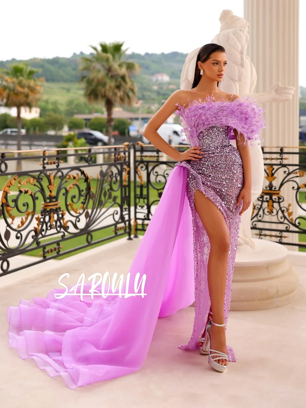 

Purple Sparkling One Shoulder Evening Dress With Side Tail Chic Feathered Crystals Prom Gown Customized Illusion High Slit Wear