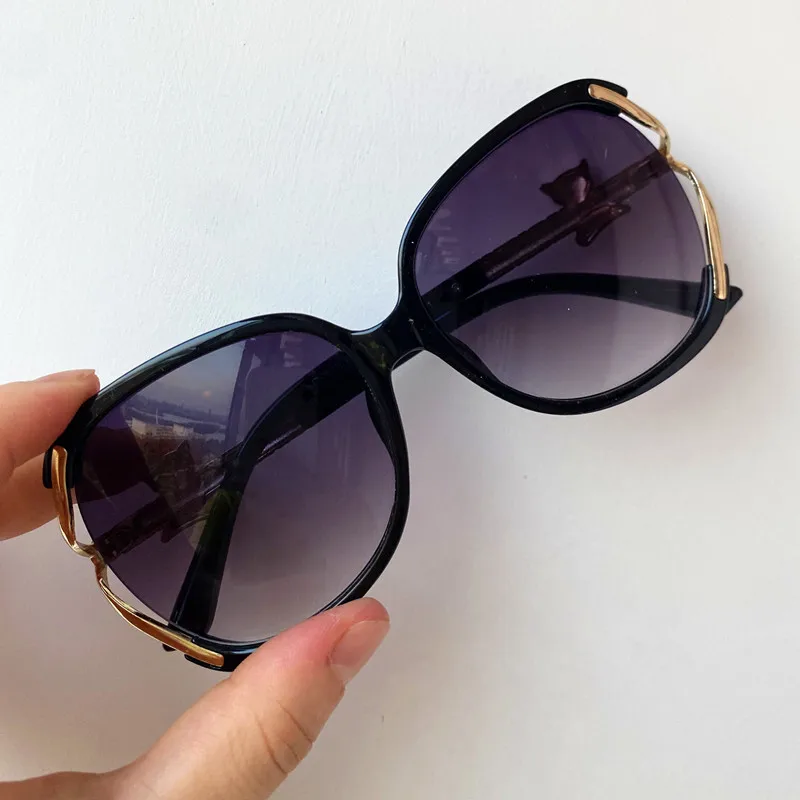 Fashion Sun Glasses Oversize Frame Anti-UV Spectacles Retro Eyeglasses Cut Fox Head Design Ornamental Women Sunglasses