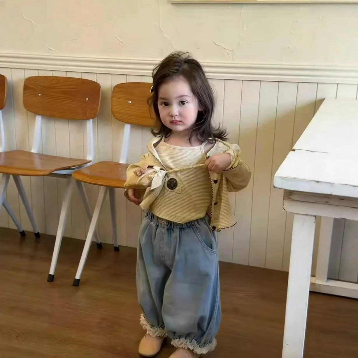 Girls Lantern Pants 2026 Spring and Summer New Children Lace Jeans Super Beautiful Baby Pants Trendy