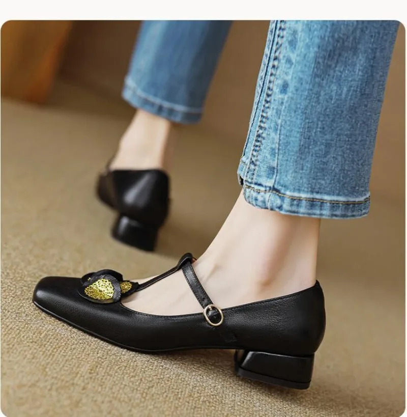 Mary Jane Shoes Luxury Rome Elegant Shallow Shoes for Women 2024 New Summer Pointed Toe Retro Shoes Designer Dress Luxury Pumps