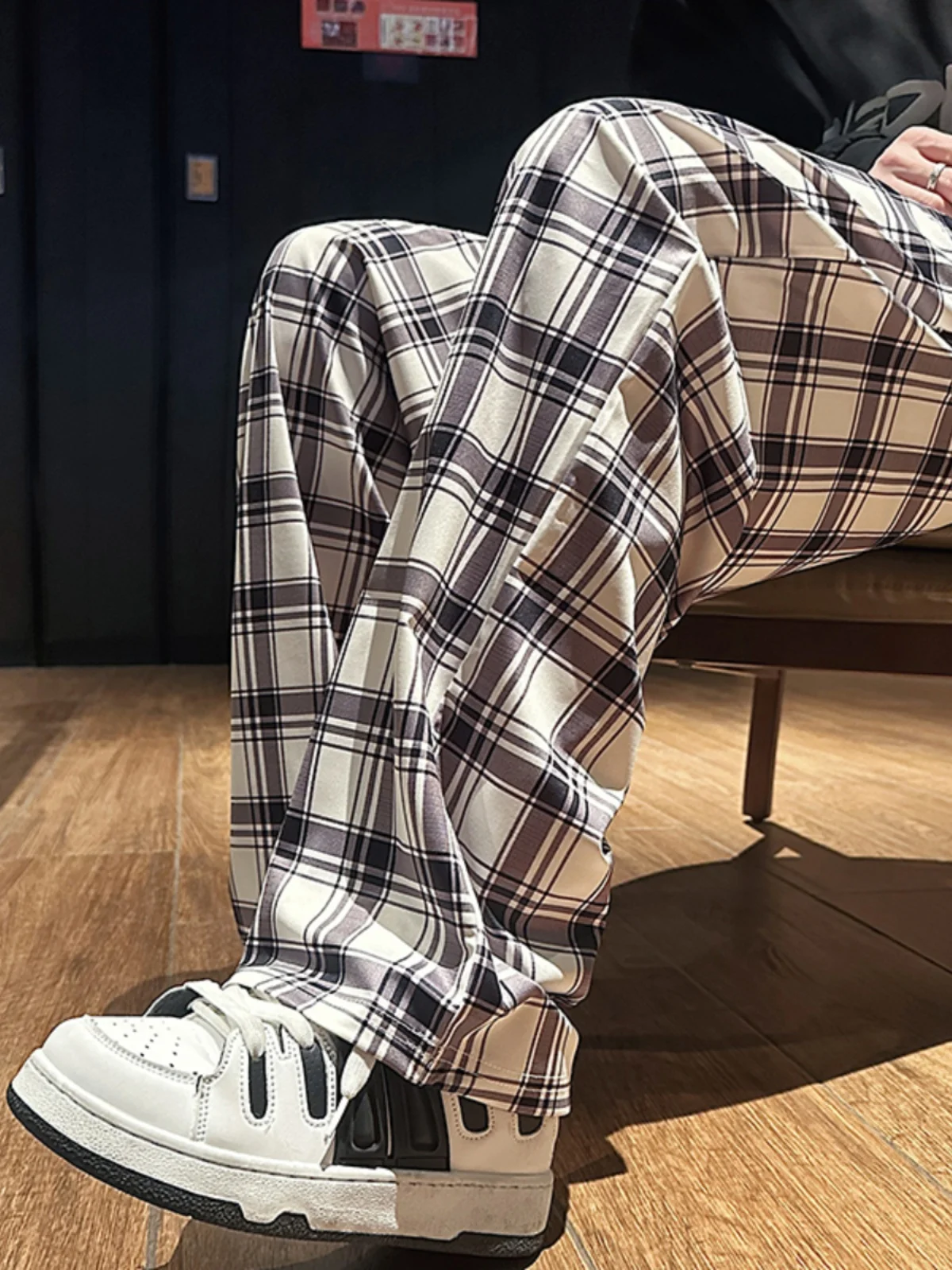 

Мужские повседневные прямые спортивные брюки в американском ретро-стиле в клетку для весны и осени, модные, универсальные, удобные, длинные брюки