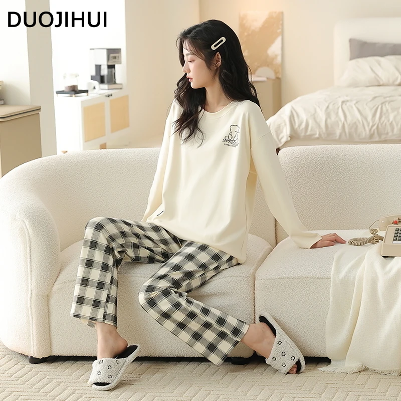 Duojihui Witte O-hals Pullover Klassieke Geruite Broek Losse Pyjama Voor Vrouwen Basis Eenvoudige Casual Mode Herfst Dames Pyjama Set