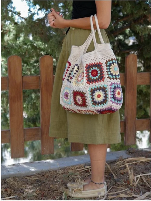 Colorful crochet boho chic granny square Gran Tote handbag Beige blue market bag Vintage Style Hippie summer beach bag