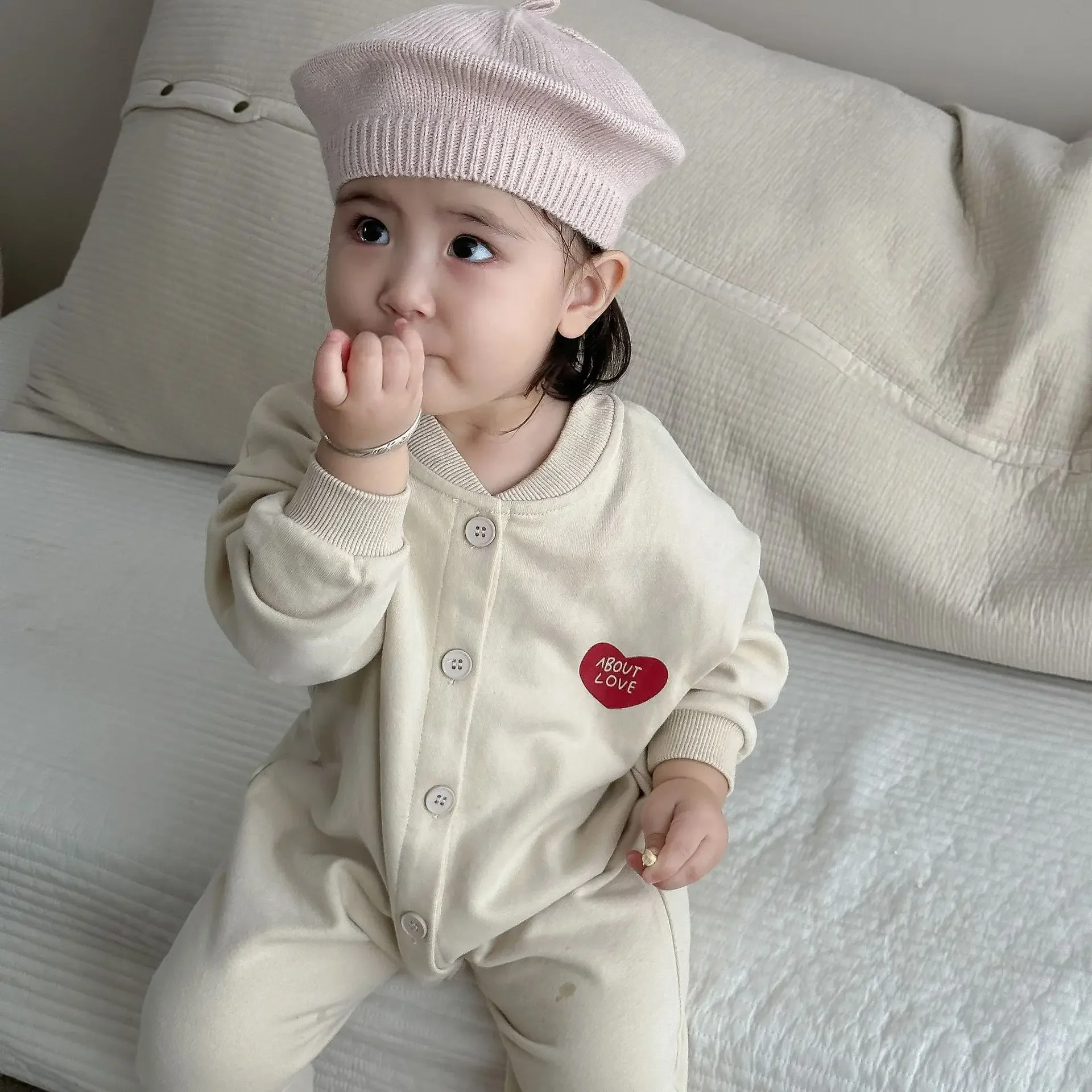 

Boy Girl Newborn Fashion Heart Print Jumpsuit Cotton Infant Letter Casual Onesie 0-24M 2025 Autumn New Baby Long Sleeve Romper