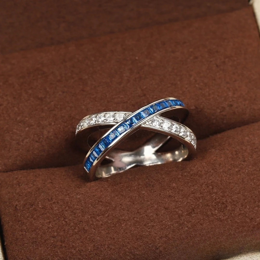 

2025 Элегантные аксессуары Новинка 2025 года Розовое - и - Белое - Кольцо с крестом с бриллиантом, Модное и универсальное, Высококлассный стиль