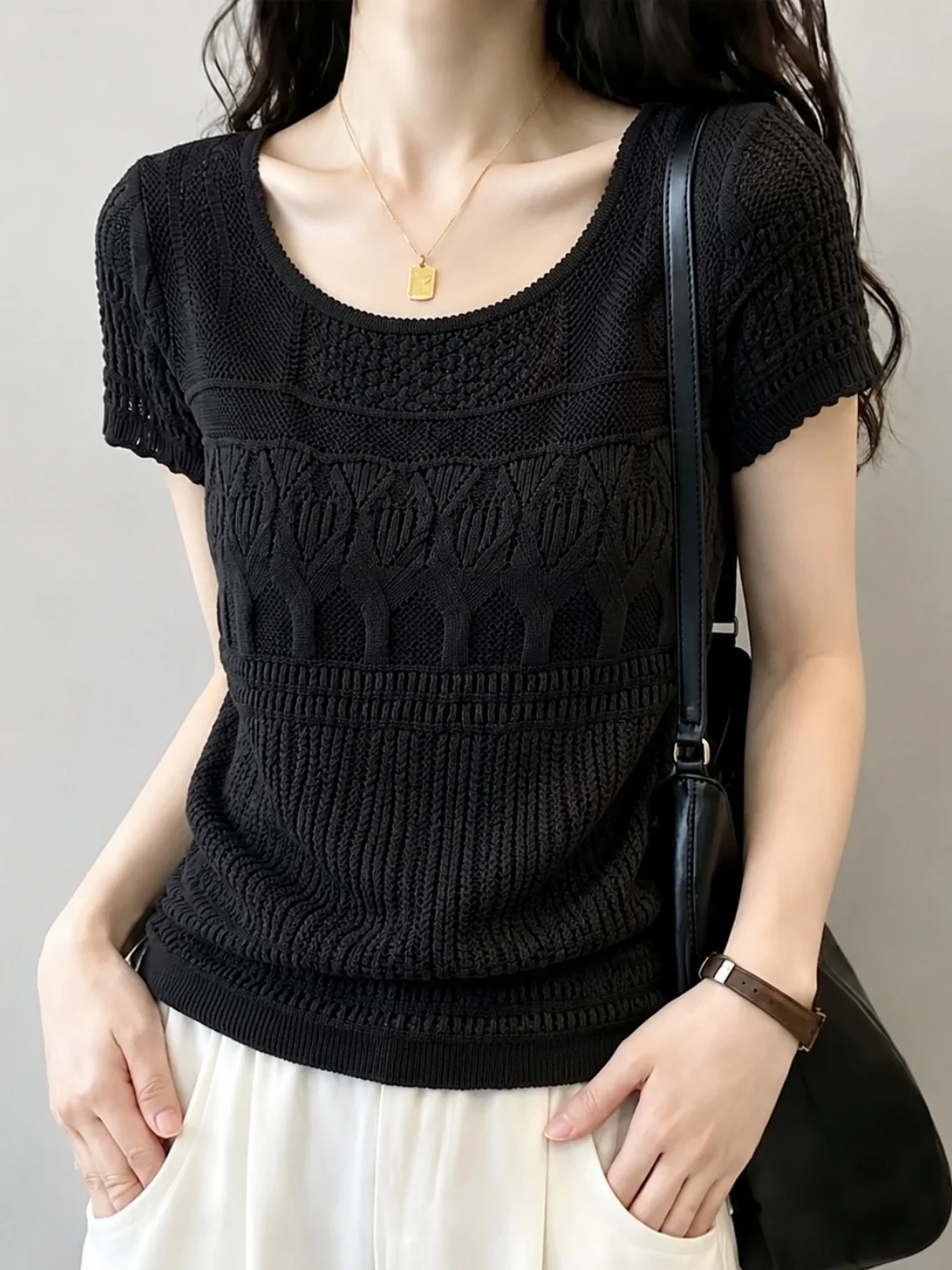 

Comfortable Ice Silk Knitted Top Casual Short Sleeve round Neck Pure Color Soft Versatile Commute Style Korean Version Straig...