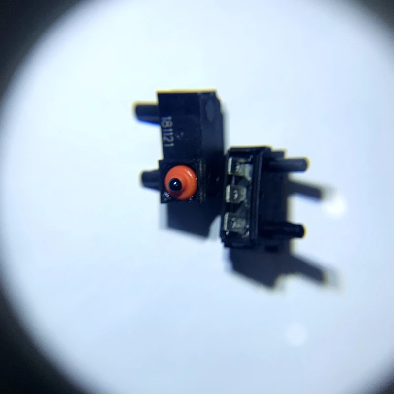 2pcs-10pcs DK1G-RRA0 2A 12V Micro Switch Vertical Small Limit Travel Switch Waterproof Cherry 3-Pin