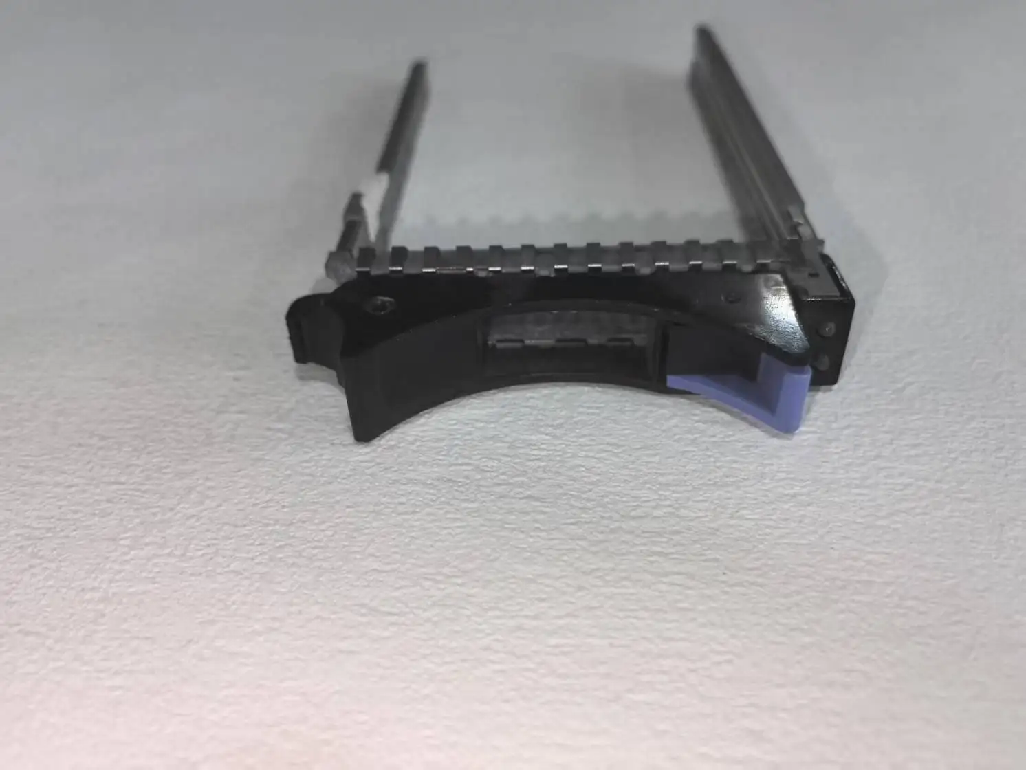 44V8185 2.5 Soporte para disco duro