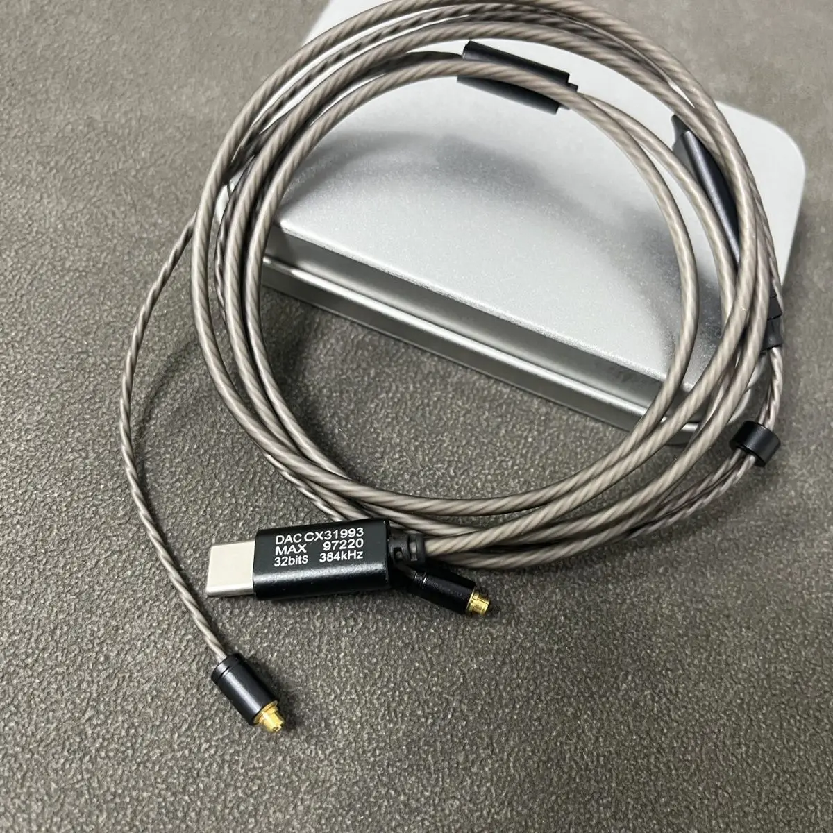 

Кабель для наушников с двумя чипами CX31993 DAC TYPE-C, посеребренный, с разъемом MMCX и 3-кнопочным встроенным управлением