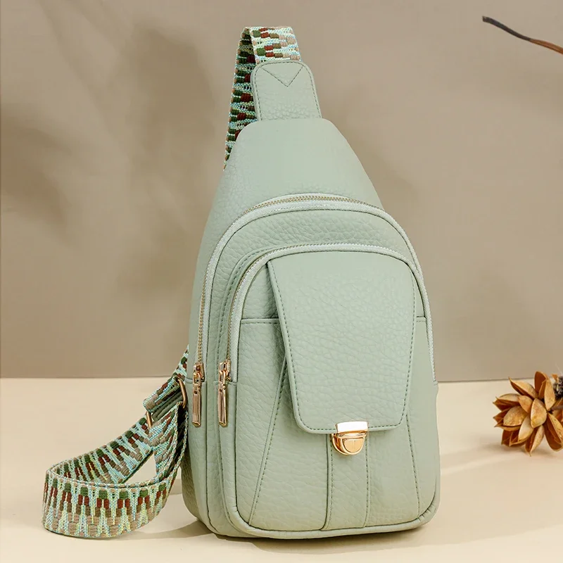 

Весна 2025 года, новый стиль, портативные однотонные нагрудные сумки из искусственной кожи, высококачественные свежие сумки через плечо большой вместимости в классическом стиле для женщин