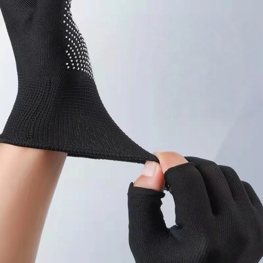 Thumbnail 4 - #10 Latest Cleaning Gloves Offers
