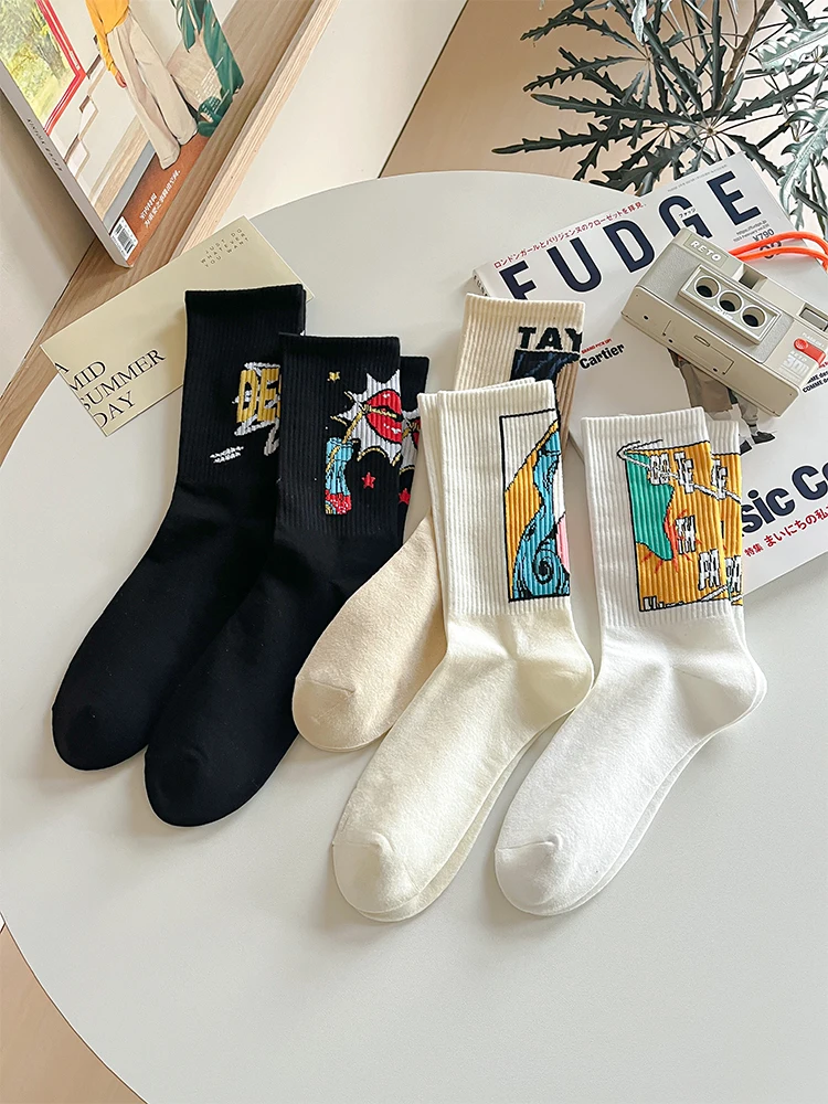 

5 Pairs Unisex Harajuku Streetwear Socks, Retro Cartoon Print Mid-Calf Crew Socks, Hip Hop Skateboard Cotton Socks for Men Women