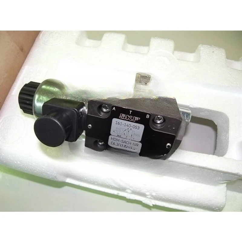 

Детали для прессов Heidelberg 161-140-053 Parts C6.302.502/05 Цепные клапаны для перекачки масла, воздушные клапаны