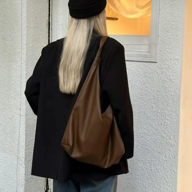 

Korean Niche Ins Tote Bag Commuting Versatile Large Capacity Shoulder Bags