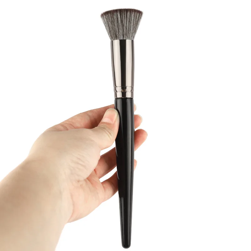 Pincel de contorno de hoz de uso diario, sombra de cerdas ultrasuaves, lado de maquillaje facial con protección