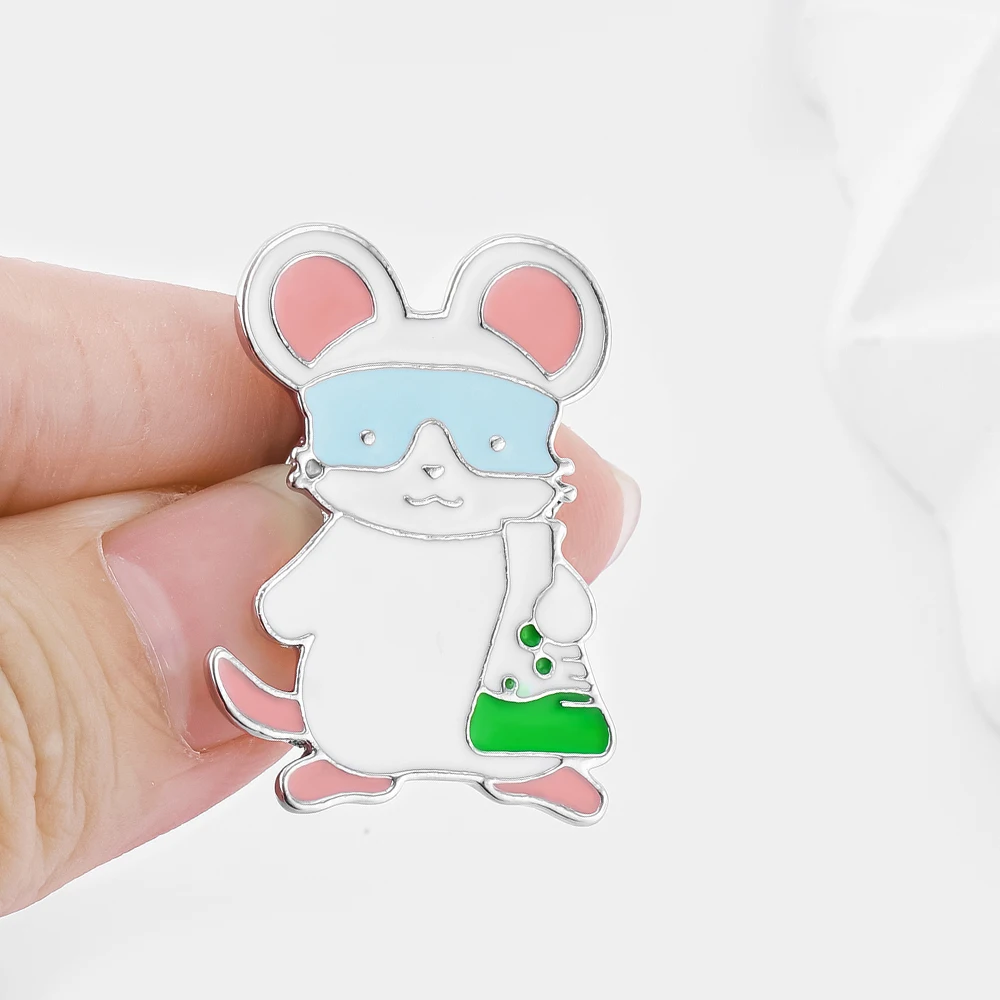 Bros Pin Enamel tikus lucu Aksesori jaket kerah lencana koleksi hewan bros penelitian perhiasan suvenir laboratorium