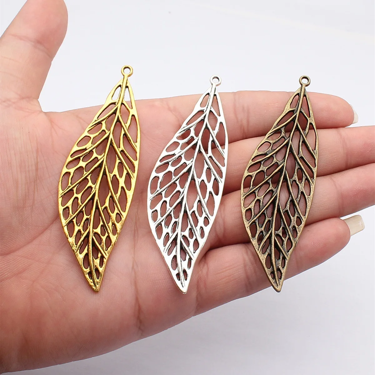 WYSIWYG 2pcs 93x29mm 3 Colors Antique Bronze Color Antique Silver Color Antique Gold Color Oversized Hollowed-Out Leaf Pendant