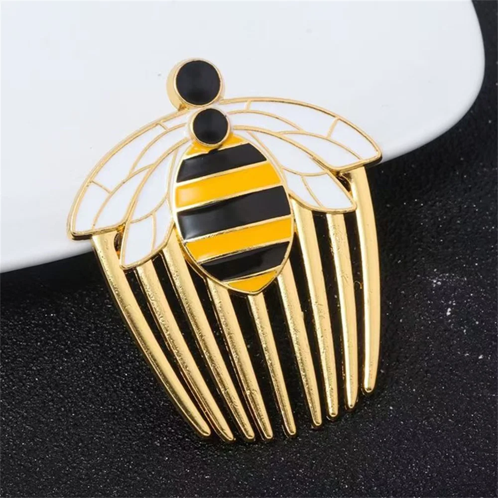 Cartoon Girl Cute Little Bee Hair Card Hair Anime Animation Peripheral CosProps Hair Clip Badge Gift Men Women Backpack Jewelry