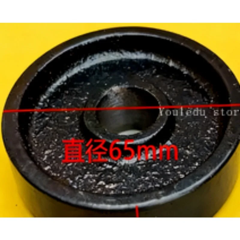 

Suitable for 2 T-shaped horizontal jack front wheels, with sleeve jack accessories 17 * 65 * 15mm