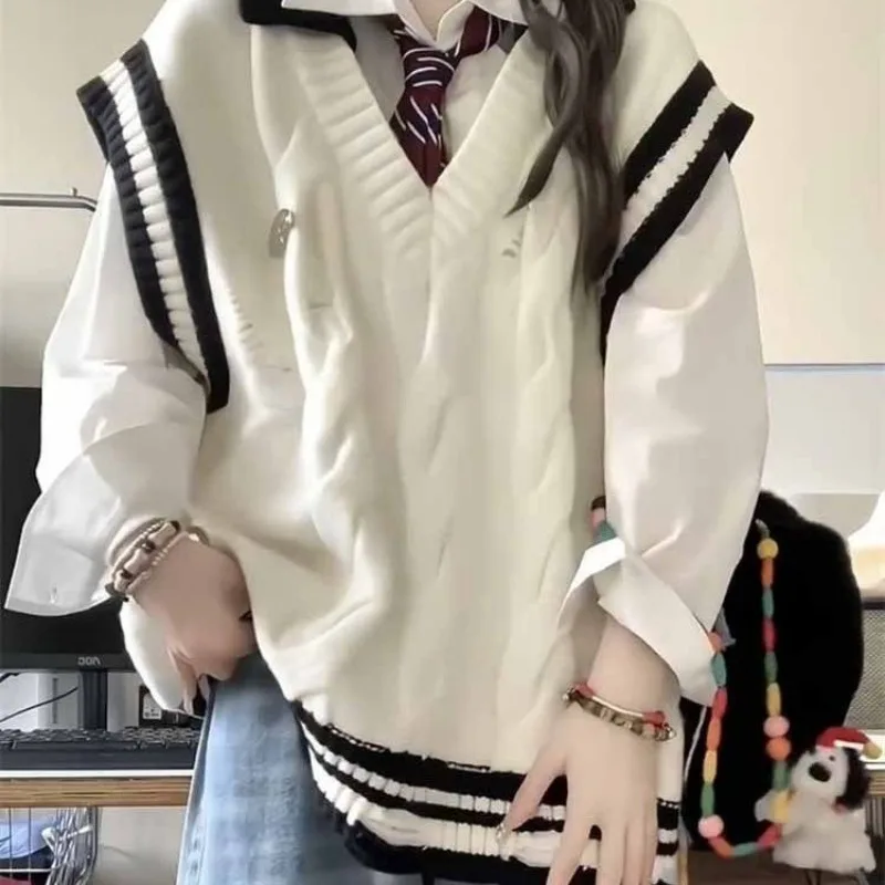 Sweater Vests Women V-neck Striped All-match Outwear Knitted Loose Preppy Hole Korean Fashion Tops Sleeveless Youthful Chic Ins