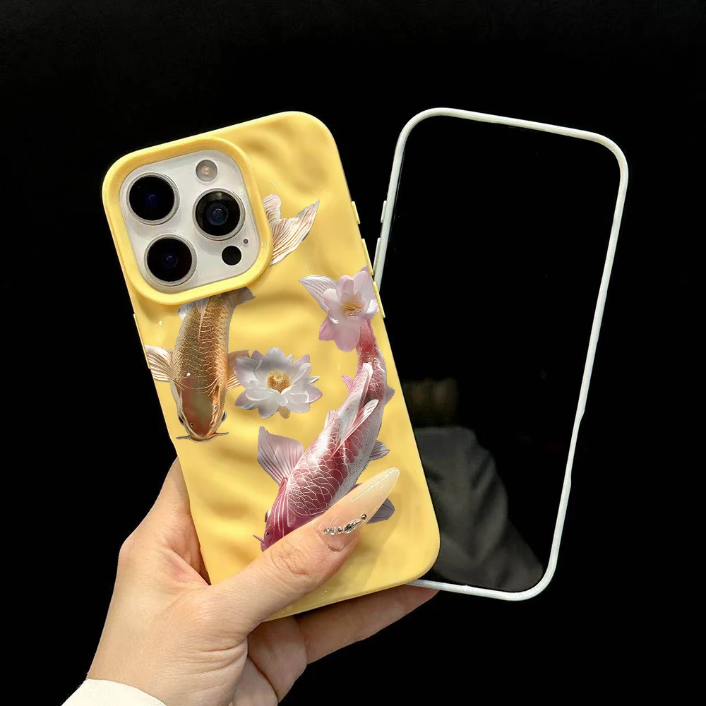 Luxuriöse Koi- und Lotus-Kollage-Handyhülle für iPhone 17 16 15 14 13 12 11 Pro Max 14 Plus 17 Air Falten-Wellen-Soft-Silikon-Cover – Detail 6