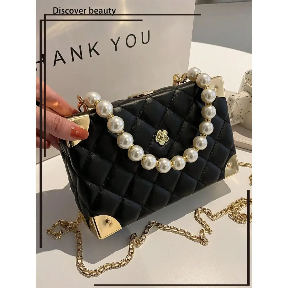 

Color Quilted Diamond Shaped Pearl Rhinestone Decorated Handle Box Bag, Metal Chain Strap Crossbody Bag, Fashion Gift For Women