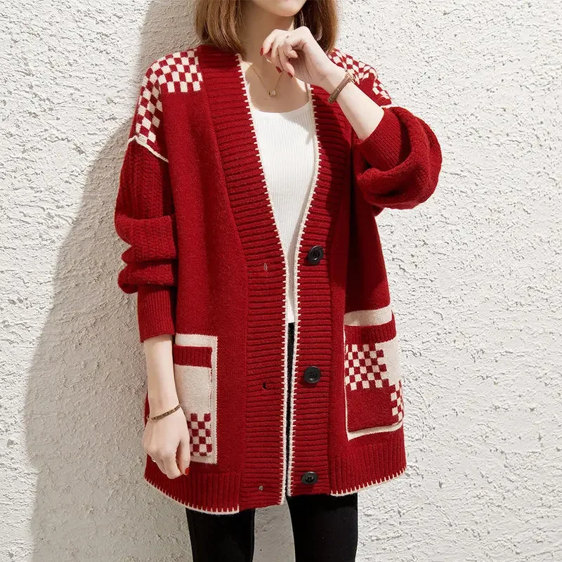 Ladies Sweaters Plaid Red Knitted Top for Women Long Cardigan Harajuku Fashion New Knitwear Autumn Winter 2024 Korean Style Sale